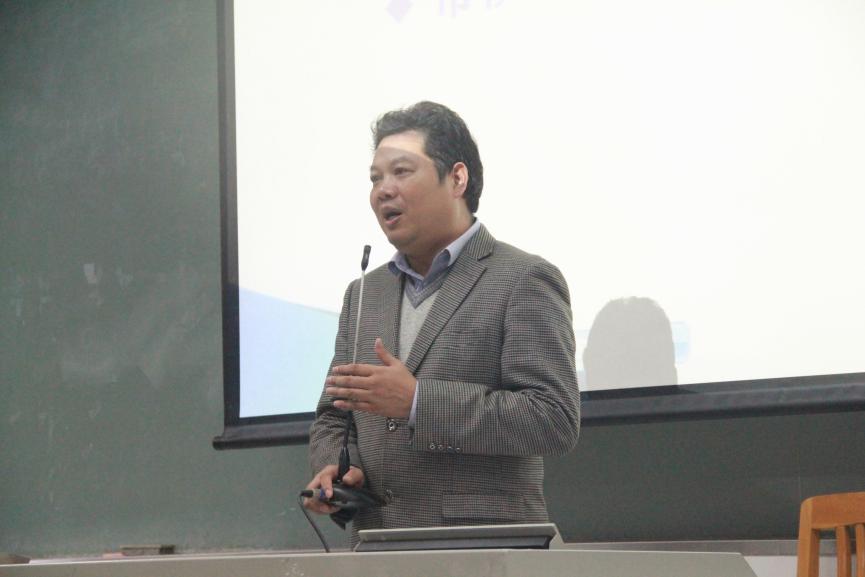必威betway官网教学副经理陈金诗讲话